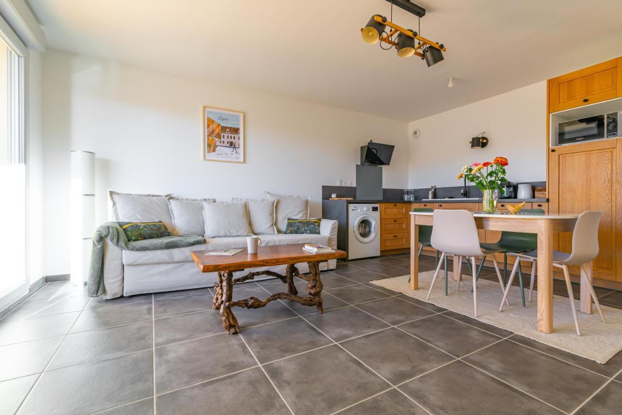Apartmán Au 4 Le Long Du Canal Avec Parking Dijon Exteriér fotografie